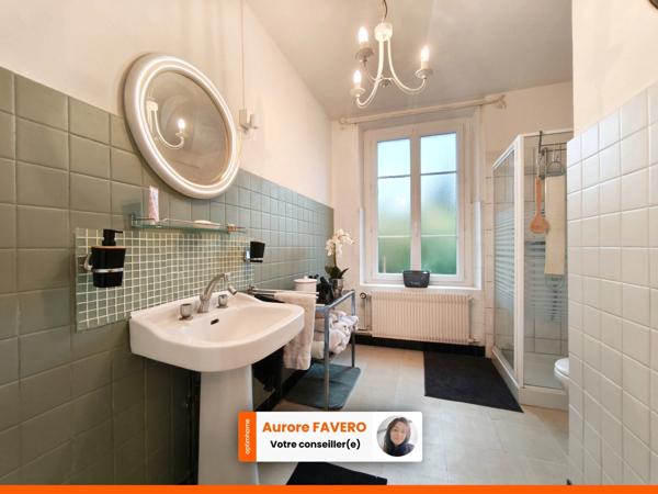 Maison de caractère 7 pièces avec potentiel professionnel et grands volumes à Longny au Perche (61)