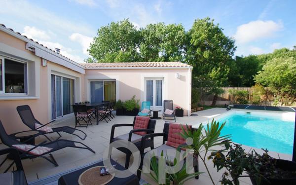 Maison à vendre    5 pièces • 127,85 m2 Saint-Rogatien