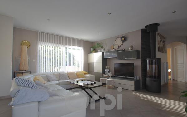 Maison à vendre    5 pièces • 127,85 m2 Saint-Rogatien