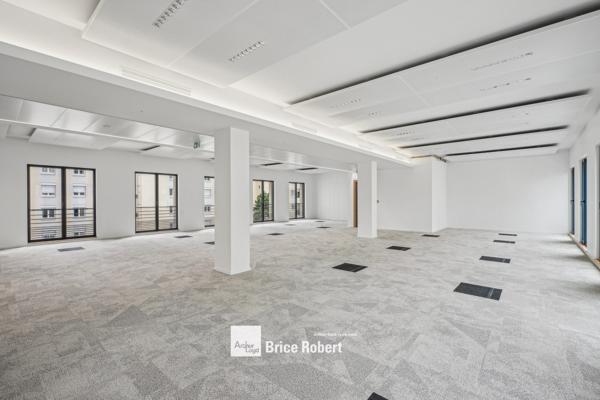 Bureaux à louer à Lyon Part-Dieu avec rooftop et certifications premium