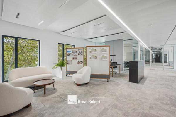Bureaux à louer à Lyon Part-Dieu avec rooftop et certifications premium