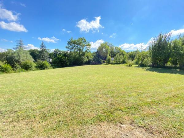 TERRAIN CONSTRUCTIBLE- 30 MIN GENEVE - 25 MIN ANNECY