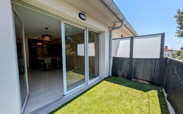 Appartement à vendre    2 pièces • 42 m2 Toulon