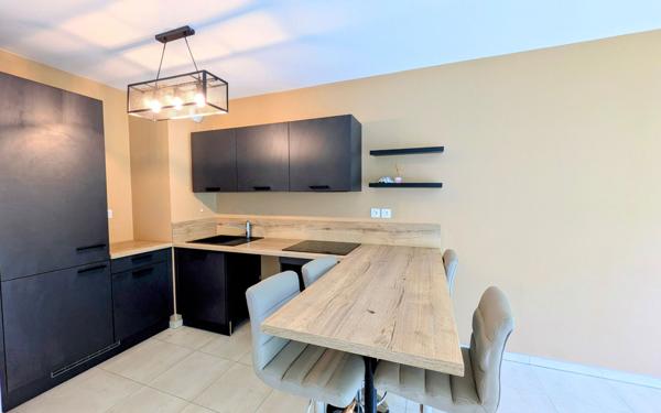 Appartement à vendre    2 pièces • 42 m2 Toulon