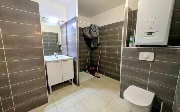 Appartement à vendre    2 pièces • 42 m2 Toulon