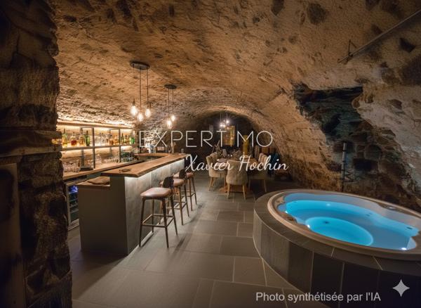 Montaigut-en-Combraille (63700) Maison de bourg avec ancien local commercial