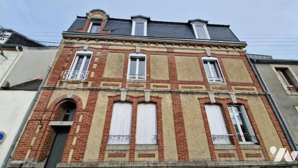 QUARTIER DES URSULINES-BEL APPARTEMENT DE 3 CHAMBRES-VUE PANORAMIQUE SUR LA VILLE