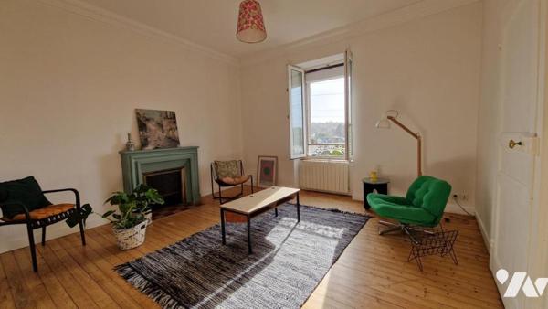 QUARTIER DES URSULINES-BEL APPARTEMENT DE 3 CHAMBRES-VUE PANORAMIQUE SUR LA VILLE