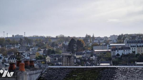 QUARTIER DES URSULINES-BEL APPARTEMENT DE 3 CHAMBRES-VUE PANORAMIQUE SUR LA VILLE