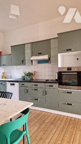 QUARTIER DES URSULINES-BEL APPARTEMENT DE 3 CHAMBRES-VUE PANORAMIQUE SUR LA VILLE