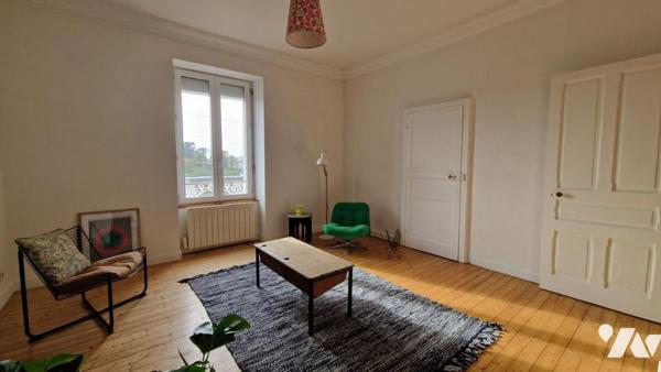 QUARTIER DES URSULINES-BEL APPARTEMENT DE 3 CHAMBRES-VUE PANORAMIQUE SUR LA VILLE