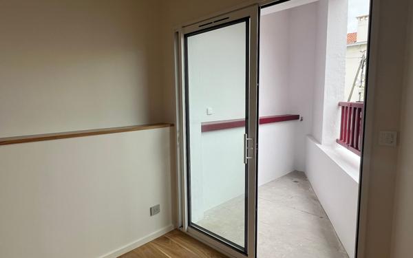 Appartement à vendre    4 pièces • 74,97 m2 Biarritz