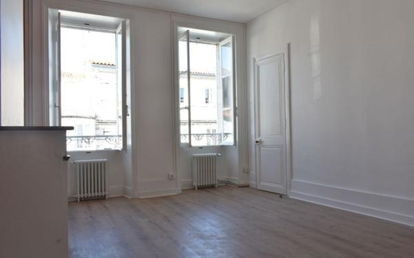 Appartement à louer    2 pièces •  La Rochelle