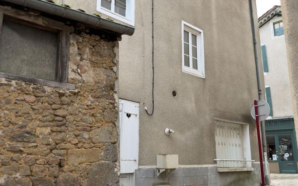 Maison à vendre    4 pièces • 74,97 m2 Rochechouart