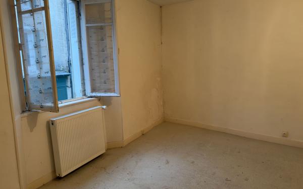 Maison à vendre    4 pièces • 74,97 m2 Rochechouart