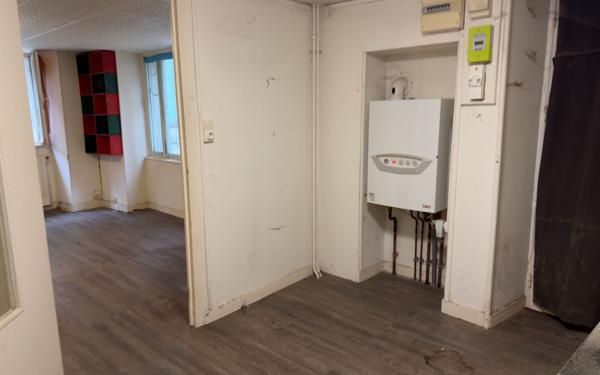 Maison à vendre    4 pièces • 74,97 m2 Rochechouart