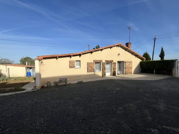 Sainte-Verge (79100) ref 104676 proche THOUARS maison en bon état type 4 sur terrain de 541 m2 dans quartier calme