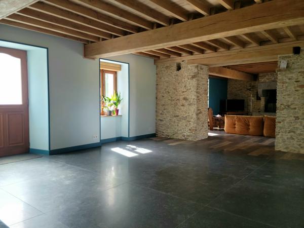 Maison 5 chambres avec dépendances - Au calme