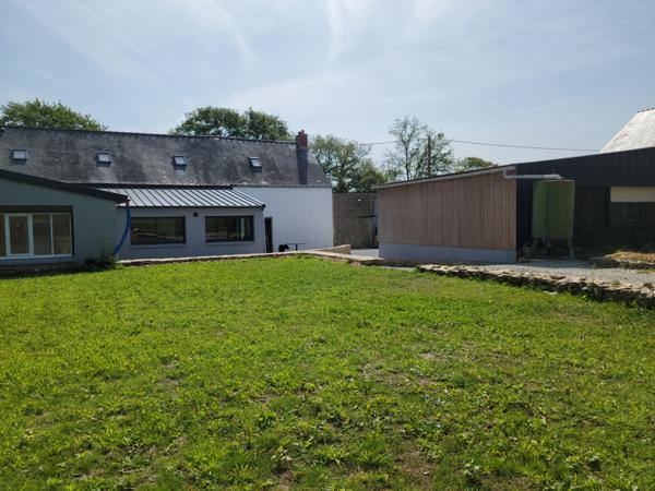 Maison 5 chambres avec dépendances - Au calme