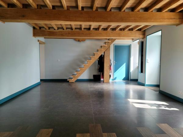 Maison 5 chambres avec dépendances - Au calme