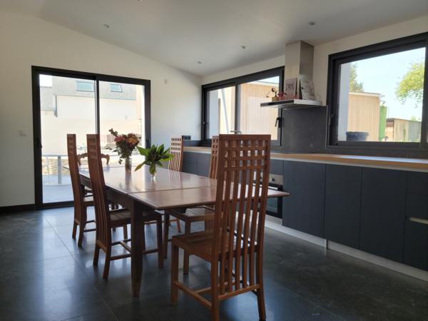 Maison 5 chambres avec dépendances - Au calme