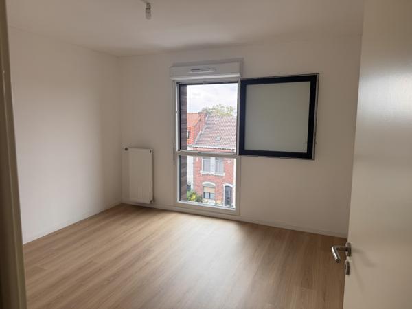 Appartement
         3 pièces
        - 67 m² 220 000 € *