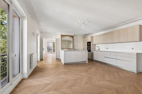 Vente Appartement de luxe Paris 3 7 Pièces 145.05 m²