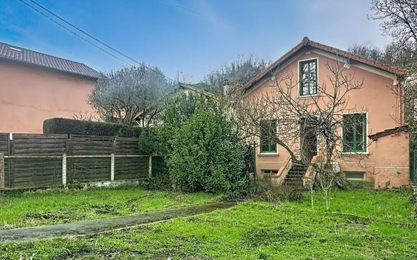 Maison à vendre    4 pièces •  Sainte-Foy-lès-Lyon