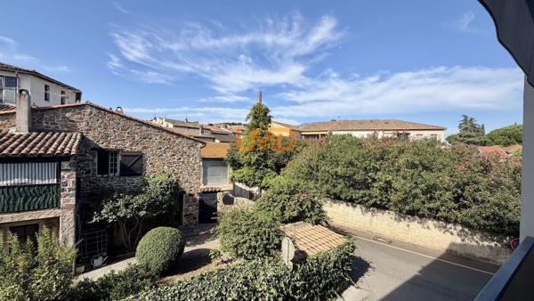 Roquebrune-sur-Argens village – T3 – terrasse couverte – garage