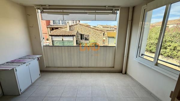 Roquebrune-sur-Argens village – T3 – terrasse couverte – garage