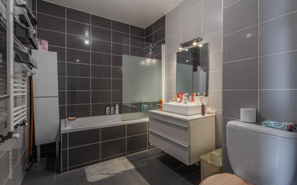 Appartement à vendre    3 pièces • 56,31 m2 Noisy-le-Grand