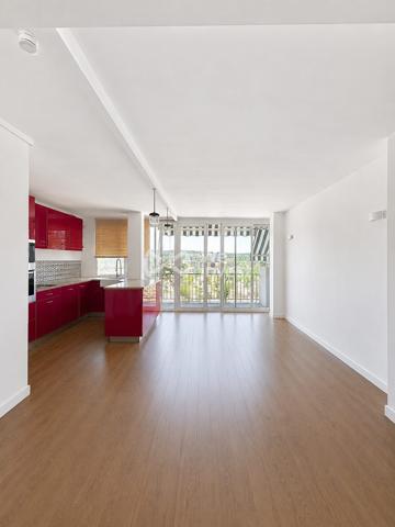 Appartement familial de 87 m² – 15ᵉ étage – Vue panoramique – Deux balcons – Parking – Cave