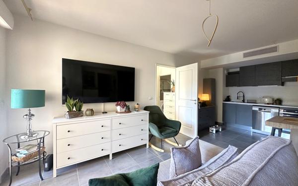 Appartement à vendre    2 pièces • 48,37 m2 Menton