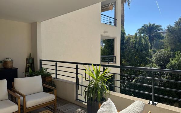 Appartement à vendre    2 pièces • 48,37 m2 Menton