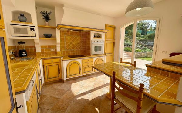 Maison à vendre    4 pièces • 139 m2 La Roquette-sur-Siagne