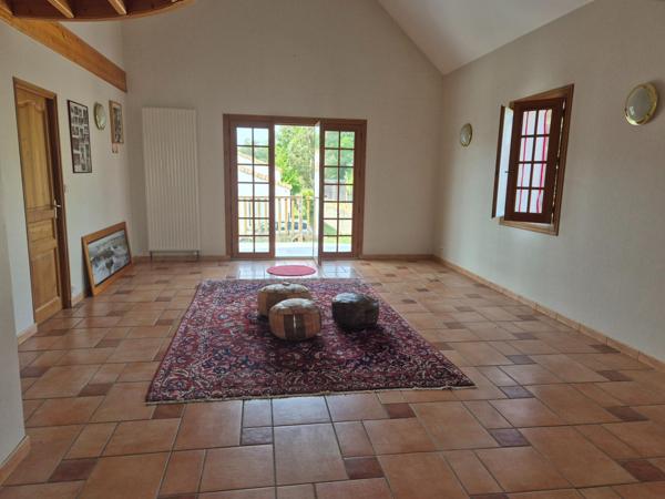 Maison à BOUGUENAIS, 44340 - 6 pièces 137m²