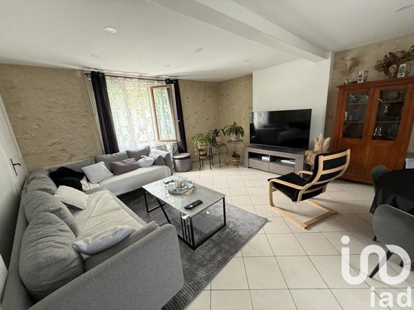 Maison 6 pièces de 183 m² à Sainte-Colombe (77650)