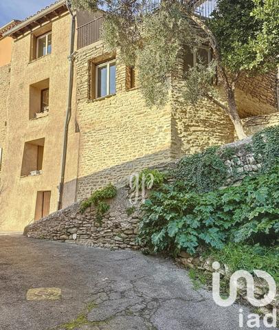 Maison 4 pièces de 130 m² à Saumane-de-Vaucluse (84800)