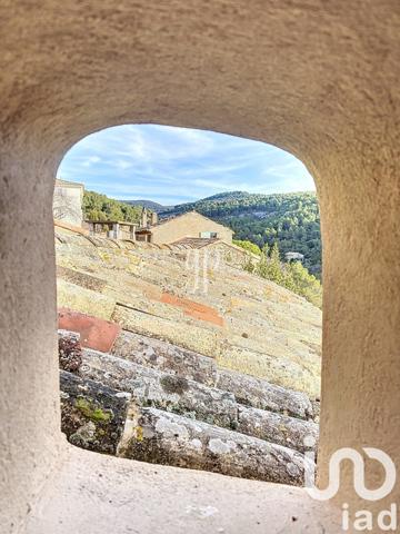 Maison 4 pièces de 130 m² à Saumane-de-Vaucluse (84800)