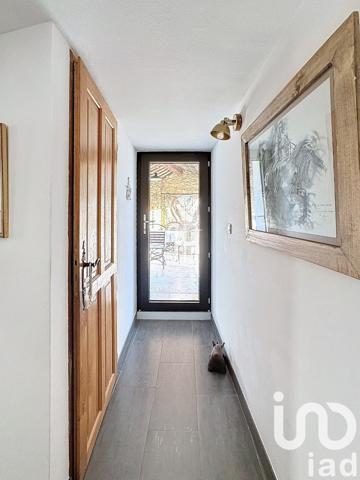 Maison 4 pièces de 130 m² à Saumane-de-Vaucluse (84800)