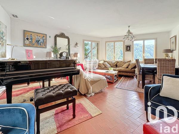 Maison 4 pièces de 130 m² à Saumane-de-Vaucluse (84800)