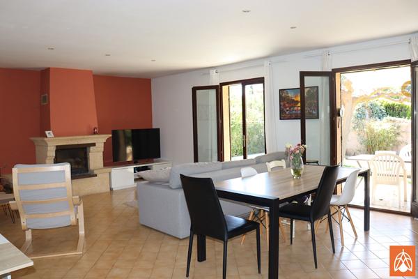 Maison T5 de plain pied de 115 m² avec jardin et garage Salon de provence Maison T5 de plain pied de 115 m² avec jardin et garage Salon de provence
