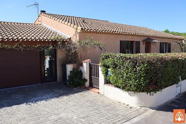 Maison T5 de plain pied de 115 m² avec jardin et garage Salon de provence Maison T5 de plain pied de 115 m² avec jardin et garage Salon de provence
