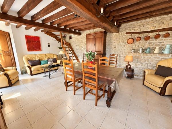 Maison à SAINT PATERNE LE CHEVAIN, 72610 - 4 pièces 102m²