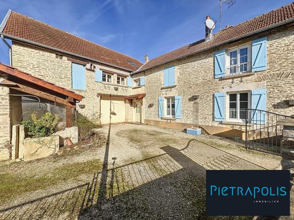 Corps de ferme proche Chaumont