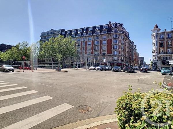 Parking à vendre  250 m 2   HELLEMMES LILLE  - 59