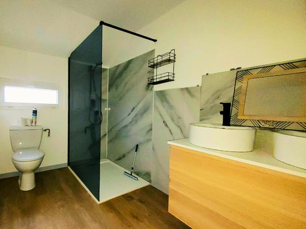 Maison rénovée de 175 m² avec 3 appartements indépendants à 15 minutes d'Aubenas