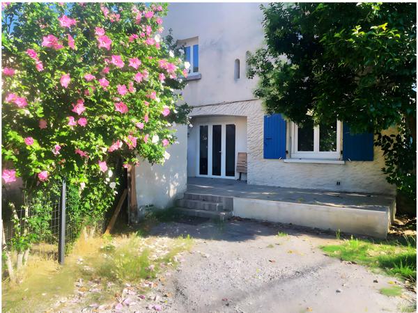 Maison rénovée de 175 m² avec 3 appartements indépendants à 15 minutes d'Aubenas