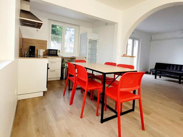 Maison rénovée de 175 m² avec 3 appartements indépendants à 15 minutes d'Aubenas