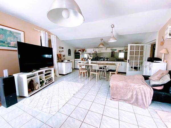 Maison 133m2 avec jardin et piscine à Parempuyre - Quartier calme